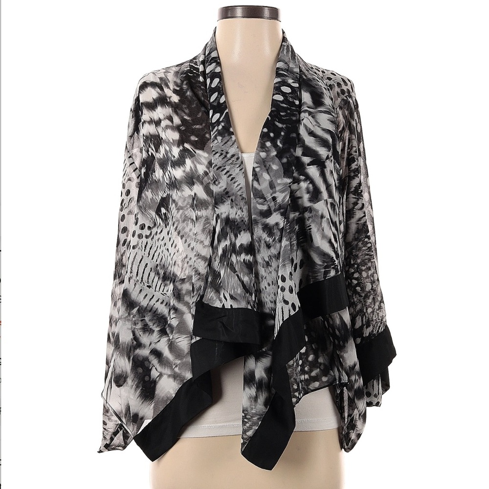 NWT! Bebe Printed Layering Kimono